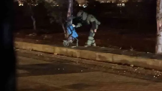 Kaçarken Hava İkmal'e giren hırsızın çantası şüphe uyandırdı