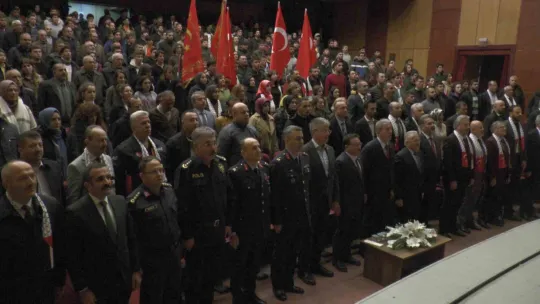 Hulusi Akar: 'Filistin'de yaşanan savaş değil, soykırımdır'