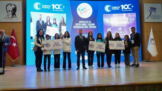 Hunat Hatun İmam Hatip Ortaokulu öğrencilerinden Kayseri'yi gururlandıran başarı