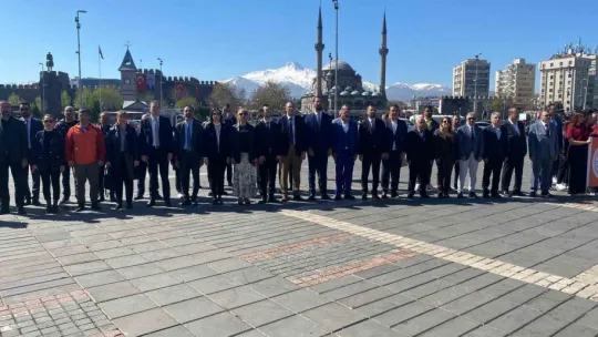 İl Kültür ve Turizm Müdürü Dursun: 'Turistik bölgelerimizde bayram tatiliyle birlikte yoğun bir ziyaretçi akışı vardı'