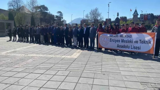 İl Kültür ve Turizm Müdürü Dursun: 'Turistik bölgelerimizde bayram tatiliyle birlikte yoğun bir ziyaretçi akışı vardı'