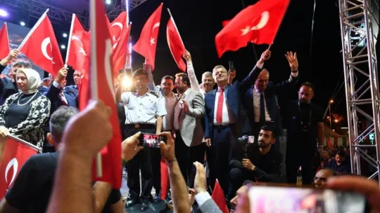 İş Dünyası 'Türkiye Aşkına' yürüdü