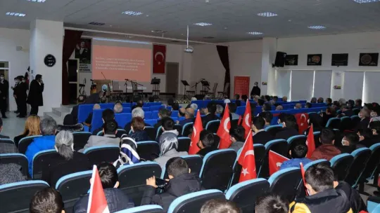 İstiklal Marşı'nın kabulü Kayseri'de coşkuyla kutlandı
