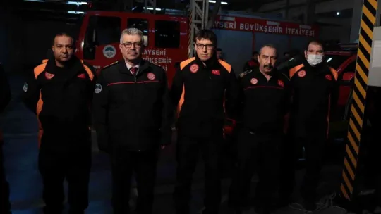 İtfaiye erlerinin 'komando' gibi zorlu eğitimi