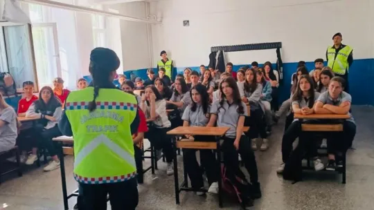 Jandarma'dan 428 öğrenciye trafik eğitimi
