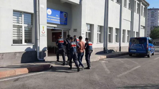 Jandarmadan eş zamanlı DEAŞ operasyonu: 2 gözaltı
