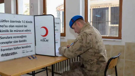 Jandarmadan kan bağışında farkındalık faaliyeti
