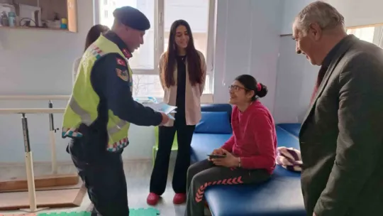 Jandarmadan özel öğrencilere trafik eğitimi