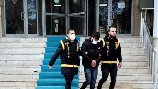 Kamyonet hırsızı yakalandı