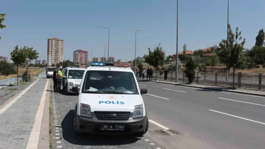 Kanala uçan otomobilde can pazarı