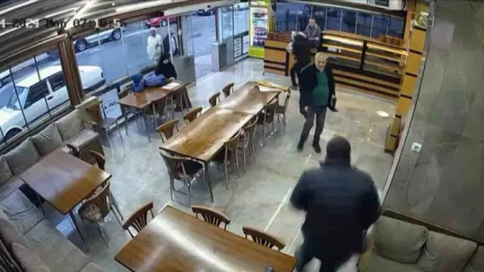 Herkesin belinde silah: İki esnaf arasında kanlı hesaplaşma