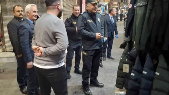 Karabörk, güven timlerini denetledi, esnafı ziyaret etti