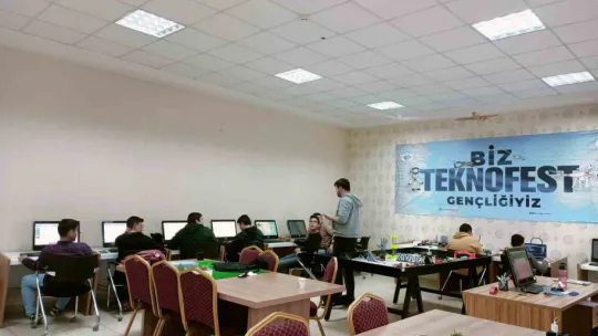 KAYMEK, 'Projen ile gel' sloganıyla Teknofest gençliği yetiştiriyor