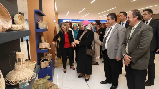 KAYMEK 'Sanat Örgüsü El Sanatları' Sergisi açıldı