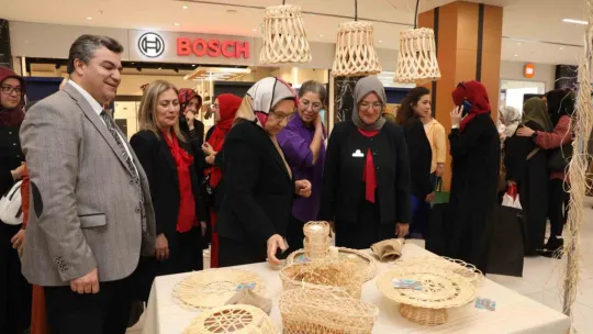 KAYMEK 'Sanat Örgüsü El Sanatları' Sergisi açıldı