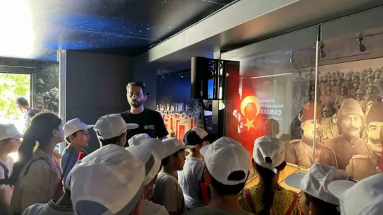 KAYMEK'in minik öğrencileri Çanakkale ruhunu yaşadı