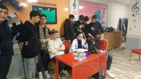 KAYMEK'in ödüllü projesi 'Değer Gençlik' zirvede