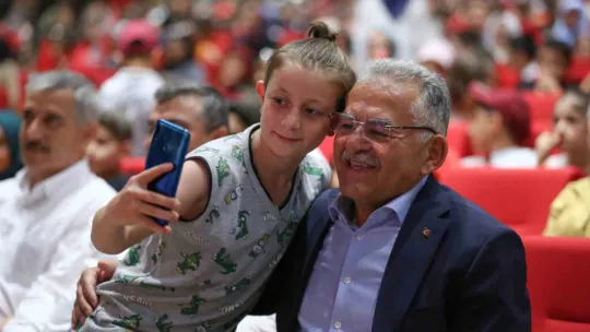 KAYMEK Yaz Okulu'ndan Muhteşem Kapanış Programı