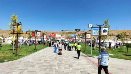 Kayseri Büyükşehir, Malazgirt'te otağ kurdu