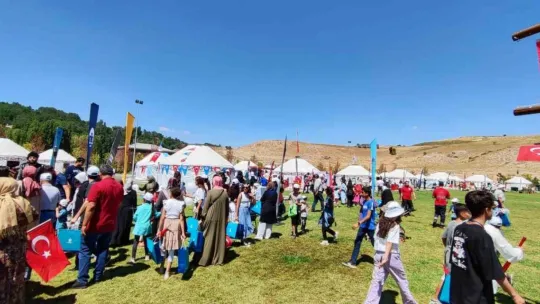 Kayseri Büyükşehir, Malazgirt'te otağ kurdu