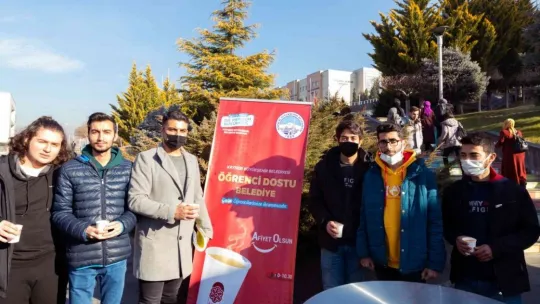 Kayseri Büyükşehir Belediyesi'nden KAYÜ Öğrencilerine Sıcak Çorba İkramı