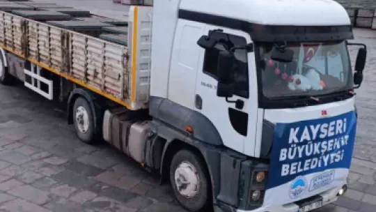 Kayseri'den Darende'ye 3 bin metrekare kilitli parke