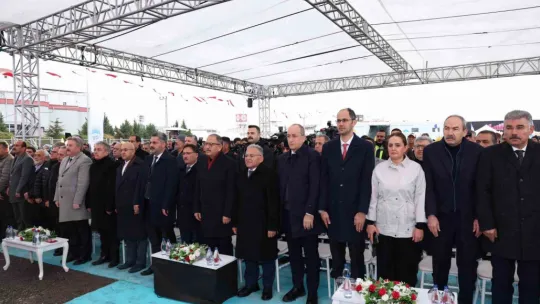 Oruçreis'de 618 konutun temeli atıldı