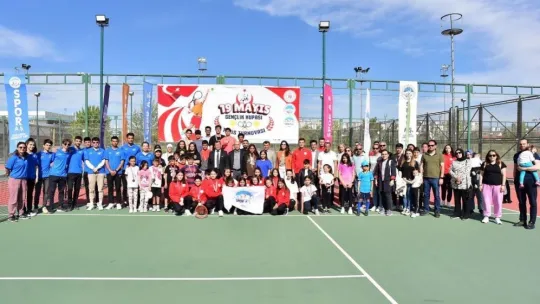 Kayseri'de 19 Mayıs GençlikKupası Tenis turnuvası tamamlandı