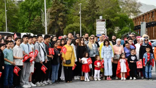 Kayseri'de 23 Nisan Ulusal Egemenlik ve Çocuk Bayramı kutlandı