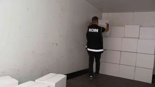 Kayseri'de 3 milyon adet boş makaron ele geçirildi