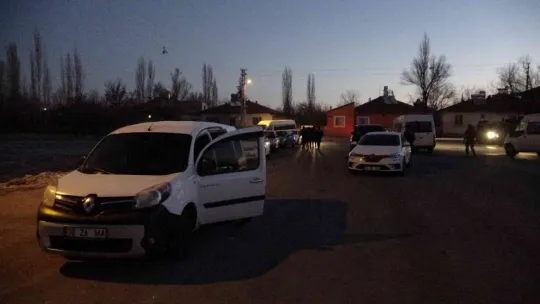 Kayseri'de 300 polisle 20 adrese şafak operasyonu: 50 gözaltı