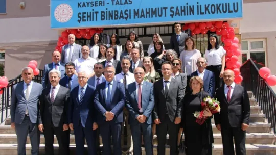 Kayseri'de 314 bin 161 öğrenci karne heyecanı yaşadı