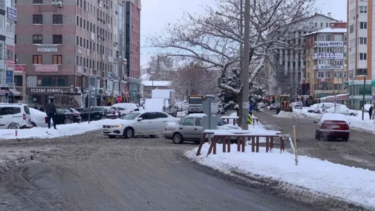 Kayseri'de 375 köy yolu ulaşıma kapandı