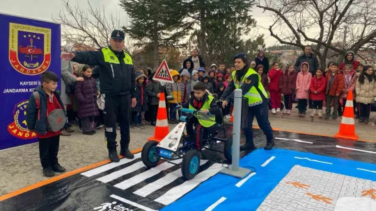 533 öğrenciye trafik güvenliği eğitimi verildi
