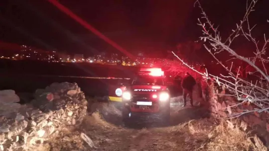 Kayseri'de 6 metrelik çukura düşen şahıs kurtarıldı