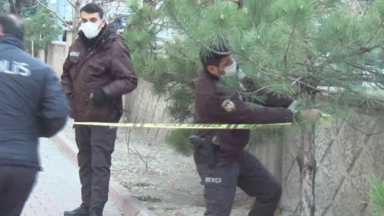 Kayseri'de 7. kattan düşen iki kuzen kız çocuğu hayatını kaybetti