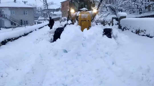 Kayseri'de 74 mahalle yolu ulaşıma açıldı