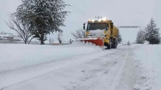 Kayseri'de 92 mahalle yolu ulaşıma açık, 3 yol kapalı