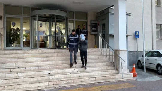 Kayseri'de aranan şahıslara operasyon: 15 gözaltı