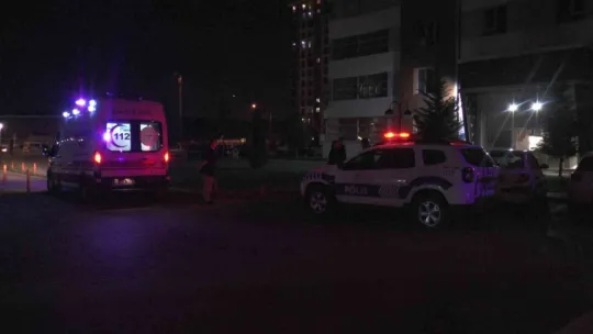 Kayseri'de avukat ofisinde canına kıydı