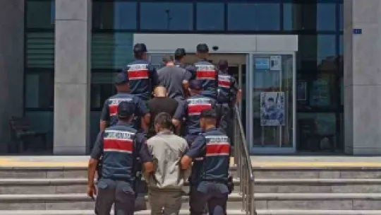 Bağ evi hırsızları tutuklandı