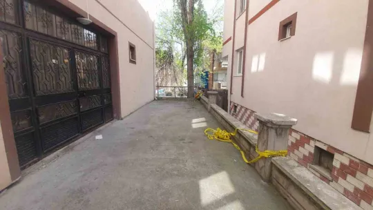 Yabancı uyruklu şahsı bıçaklayarak öldürdü