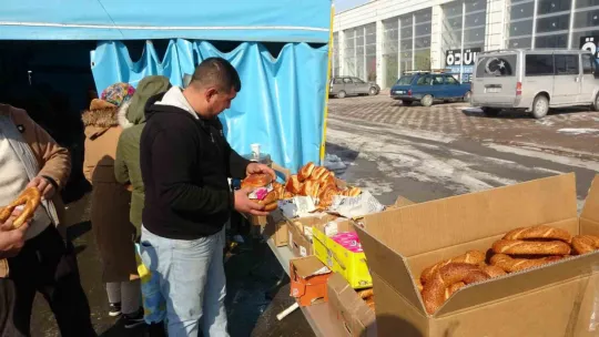 Kayseri'de depremzedeler sıcak çay ve çorba ile karşılanıyor