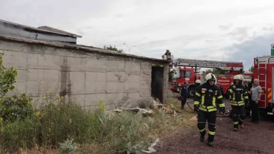 Kayseri'de fabrika yangını 1 saatte söndürüldü