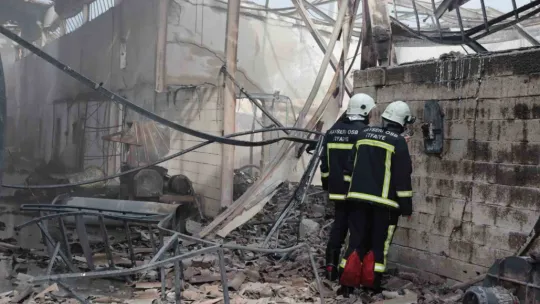 Kayseri'de fabrika yangını 1 saatte söndürüldü