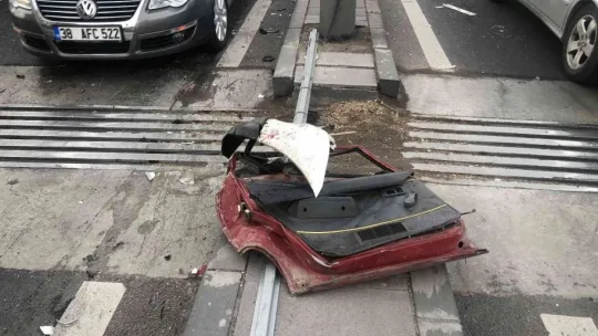 Kayseri'de facia gibi kaza: 4 yaralı