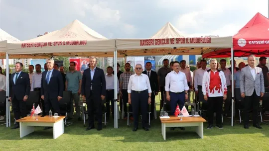 Kayseri'de GSB Yaz Spor Okulları açıldı