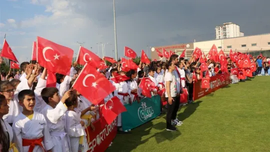 Kayseri'de GSB Yaz Spor Okulları açıldı