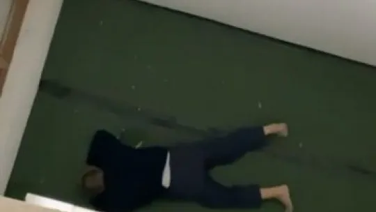 Kayseri'de ilginç olay tuvalet kapısını karıştırdı, yere çakıldı