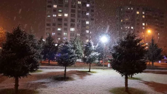 Kayseri'de kar yağışı etkili oldu
